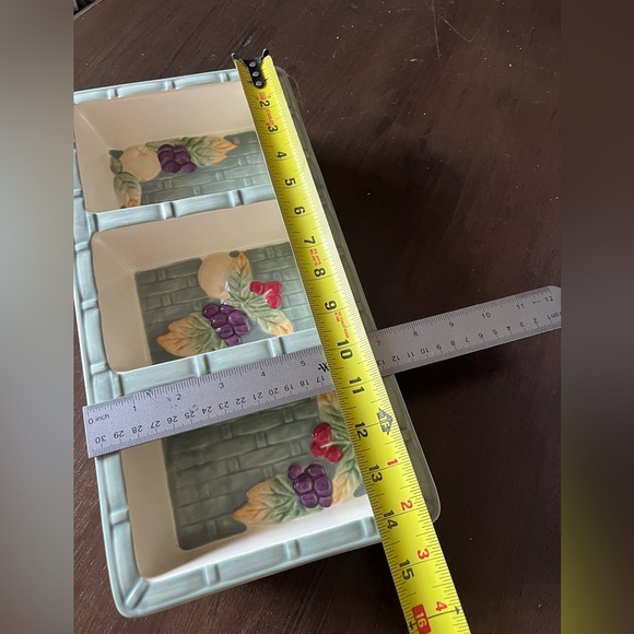 Pfaltzgraff Jamberry Basketweave 14” rectangular 3-part divided Dish - Picture 7 of 9